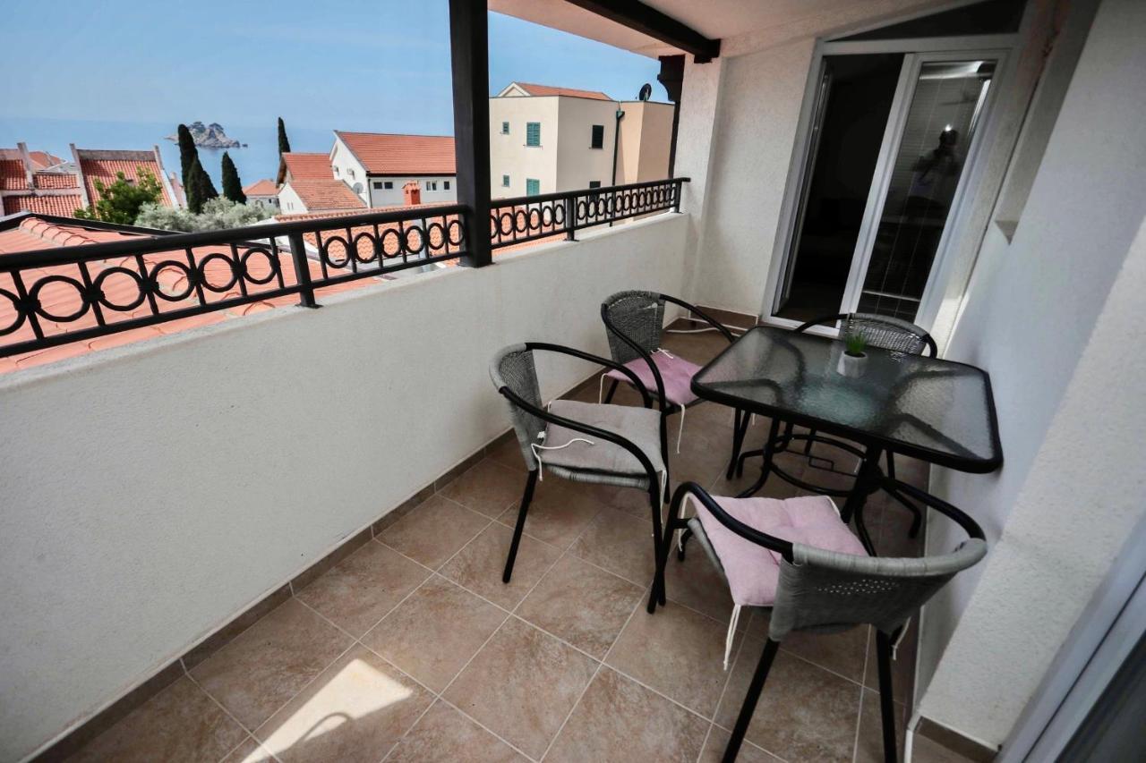 Guest House Maslina Petrovac na moru Exterior foto
